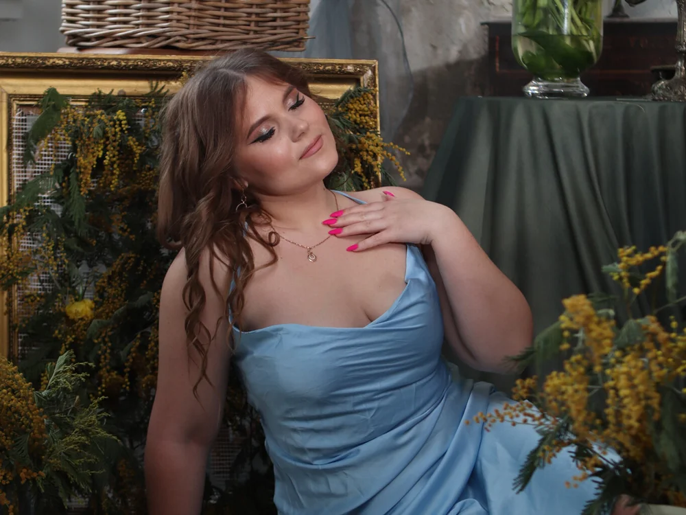 VinnaSky's Offline XXX Chat