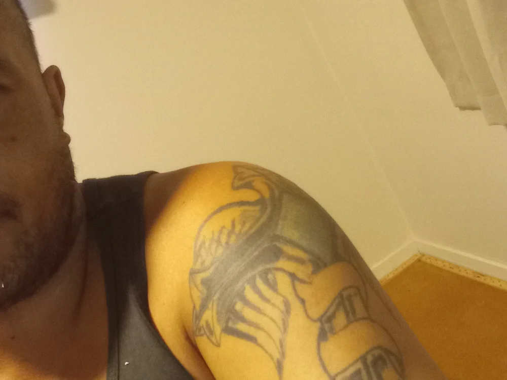 Chatroom XXX hors ligne de Cayde36