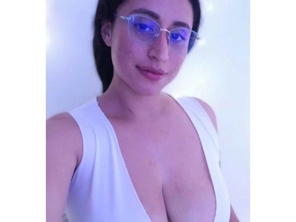 Chat XXX offline de Amara18__