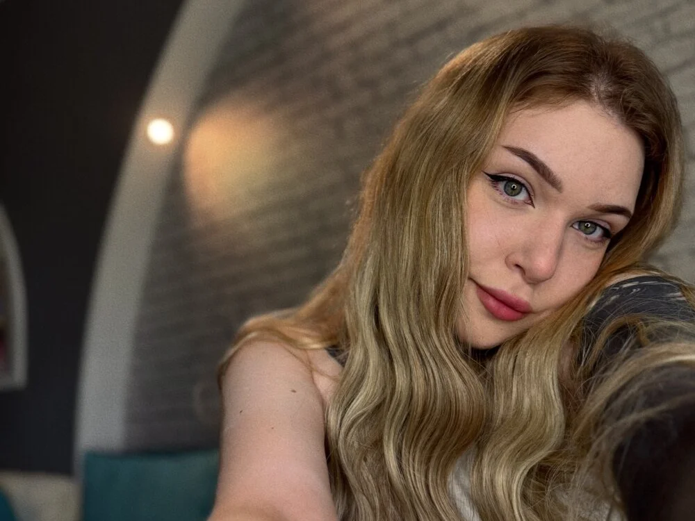 elliss_ Offline XXX-Chat