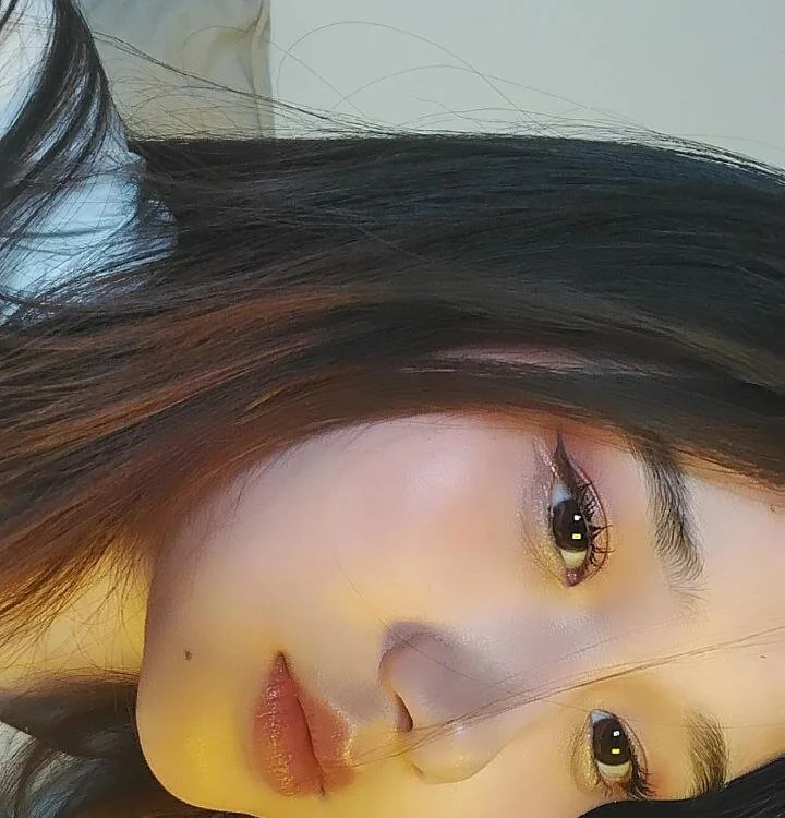 yoona_shina's Offline XXX Chat