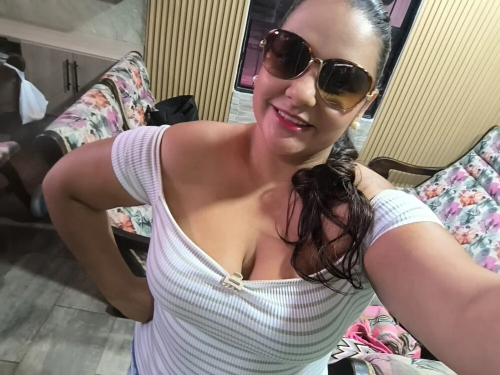 دردشة Kim_vidal الجنسية دون اتصال