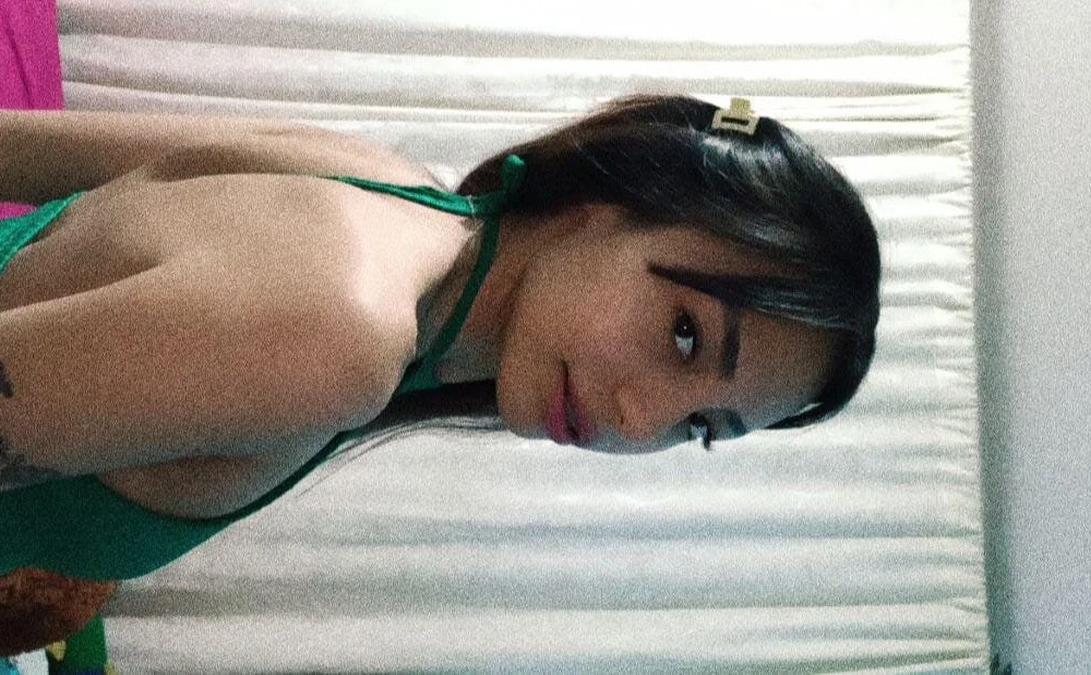 paris_cute_'s Offline Chat Room
