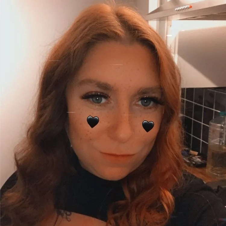 Amelia-Ray85X offline chatrum