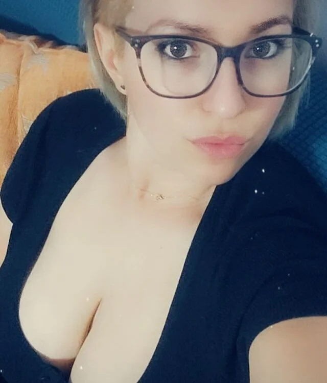 AvaByrne's Offline XXX Chat