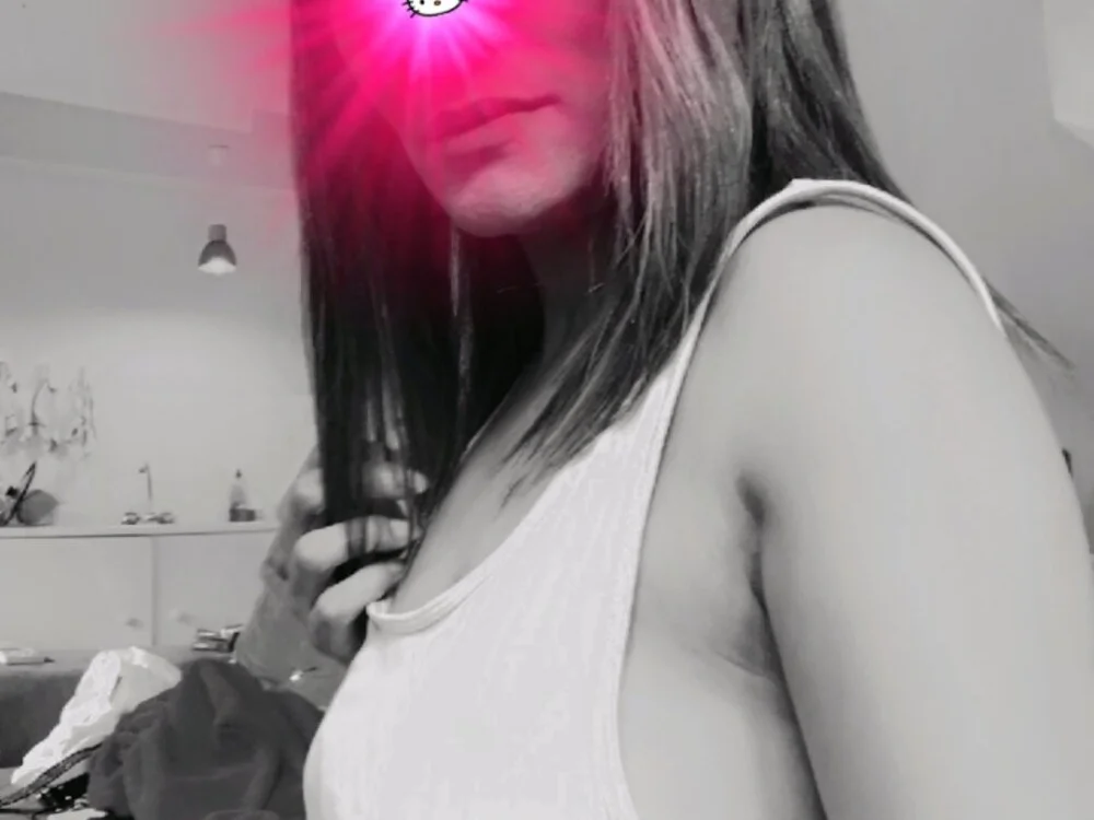 Cosmo_Candy_Gurl: офлайн-секс-чат