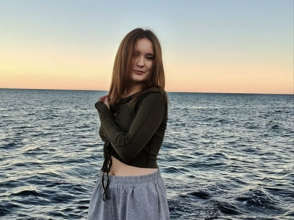 Lunesssa – Offline XXX chat