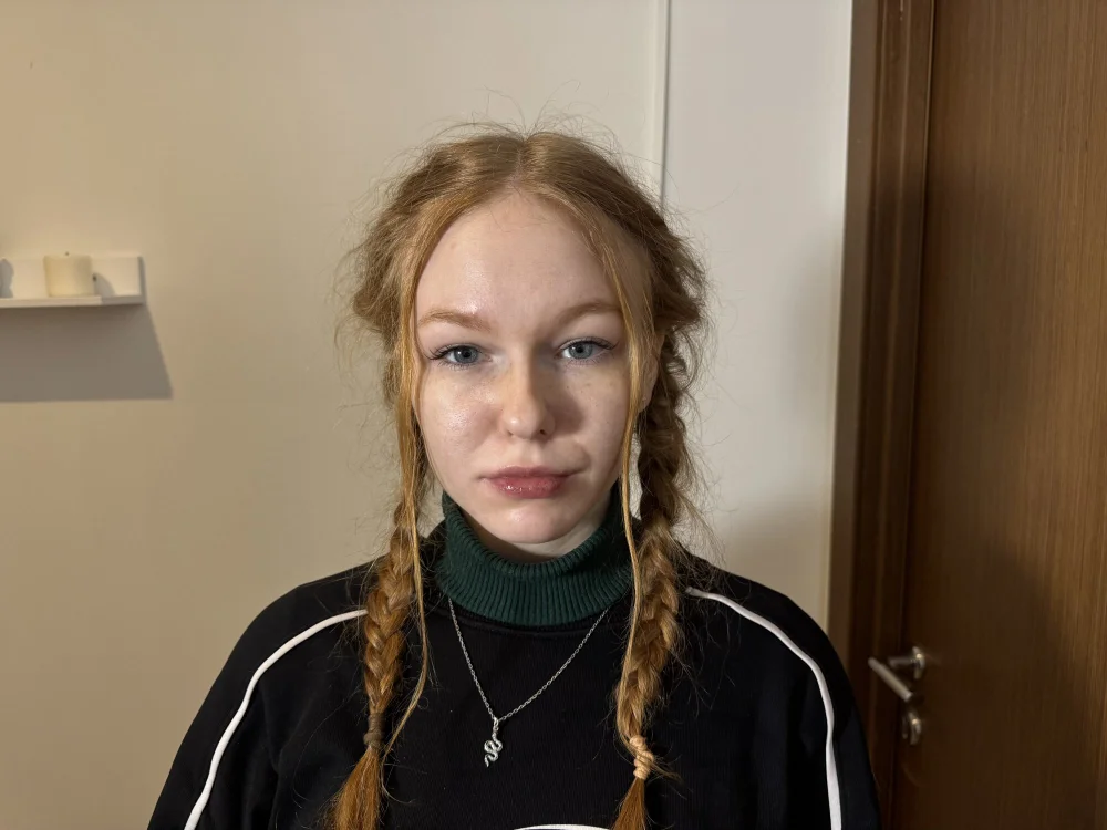 EsmaBurby's Offline Chat Room
