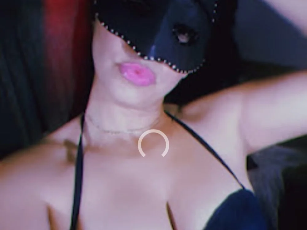 Lupitaa2000 Chat XXX Ngoại tuyến