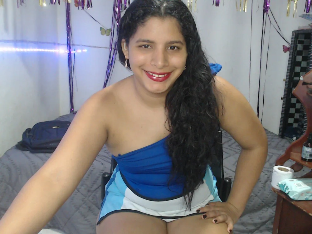 sexyhot20xxx's Offline XXX Chat