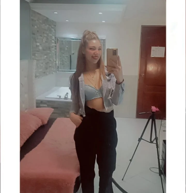 LindaButler_'s Offline Chat Room
