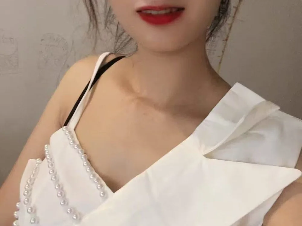 Sisi-6's Offline XXX Chat