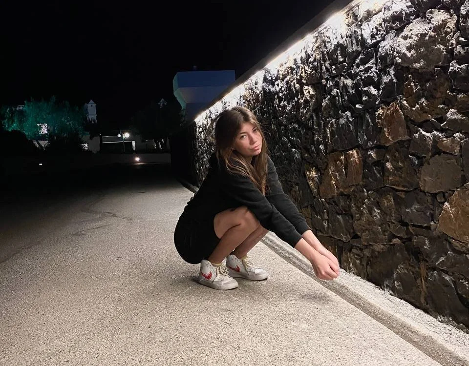 MarryCherryAs' Offline Chat Room
