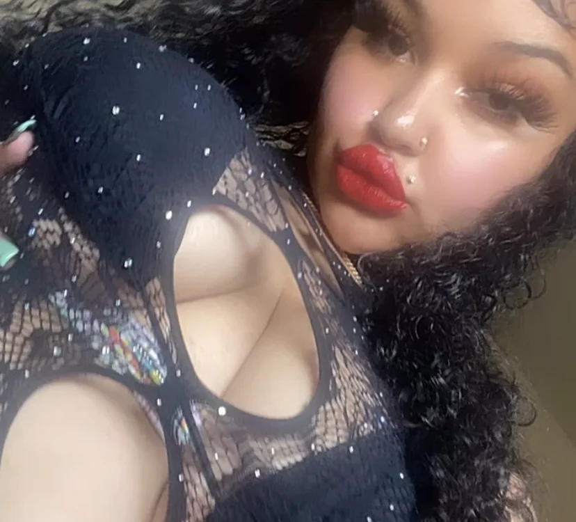 milkmarie_69's Offline XXX Chat