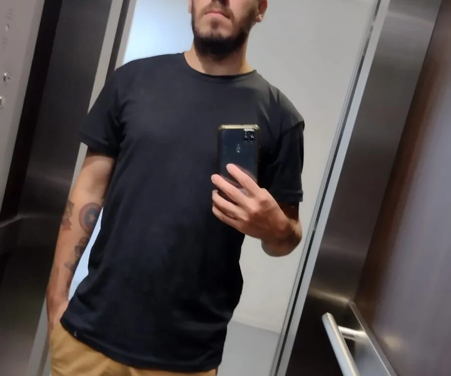 Leannari1 离线XXX聊天