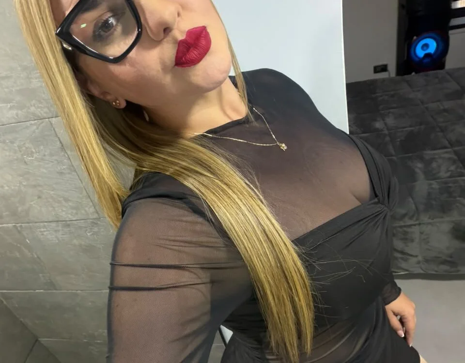 Chatroom XXX hors ligne de Susy_Sthey