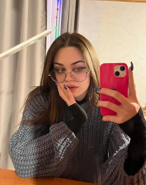 SelineLerer's Offline Chat Room