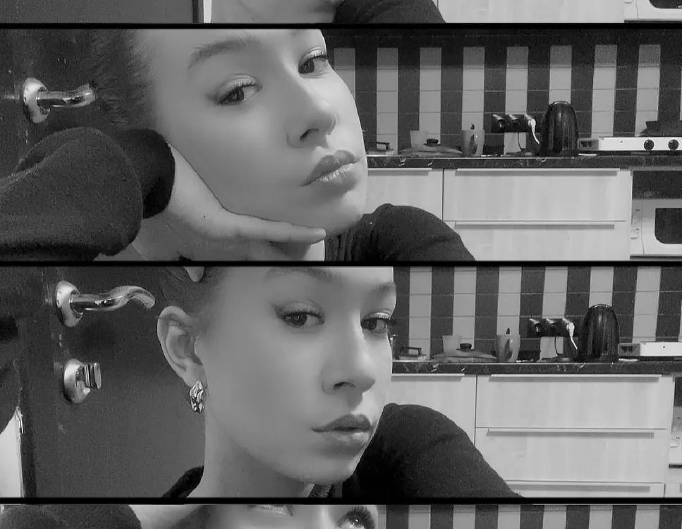 -KellyLove's Offline Chat Room