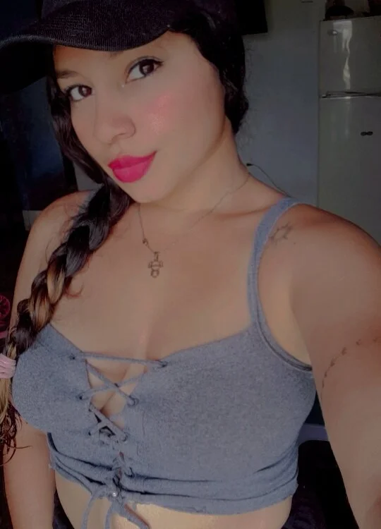 betsy_brand's Offline XXX Chat