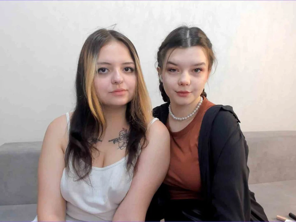AbbyCharlie's Offline XXX Chat