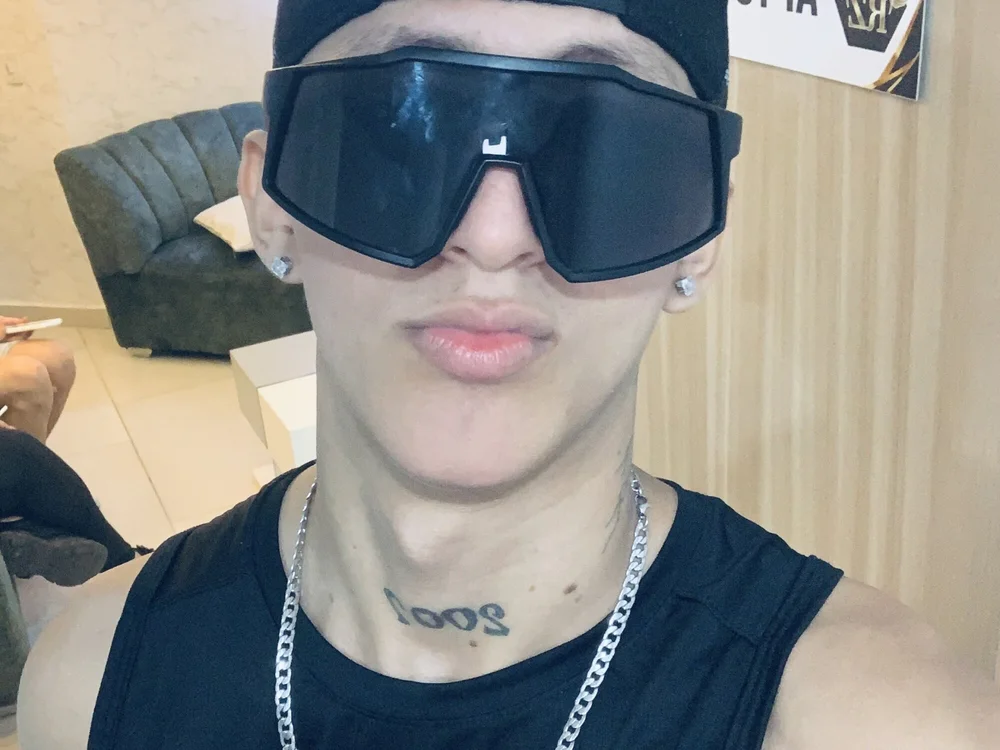 The_king_luis offline XXX-chat
