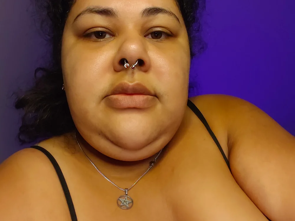 xlatinastar Offline XXX-Chat