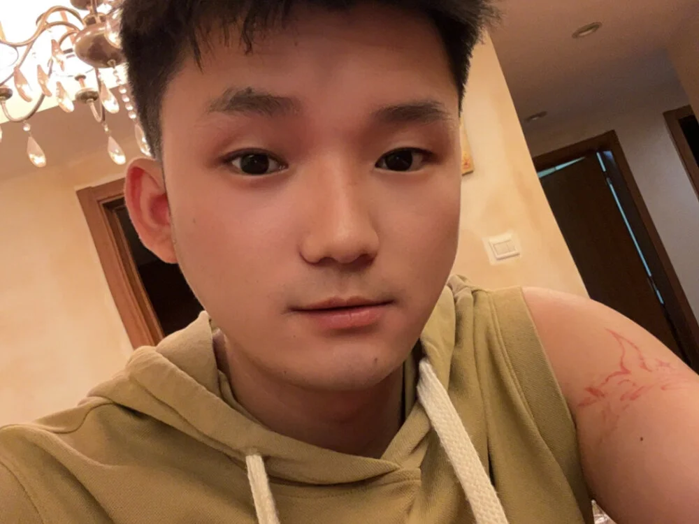 QiQi-007 離線 XXX 聊天