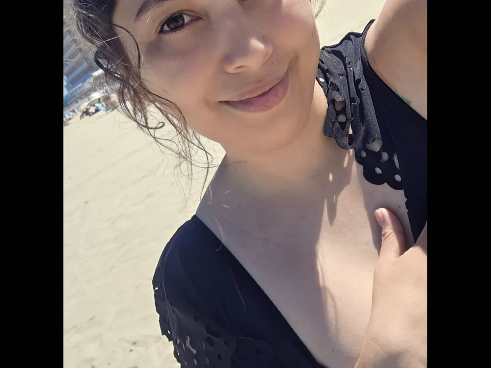 allisonsugar's Offline Chat Room
