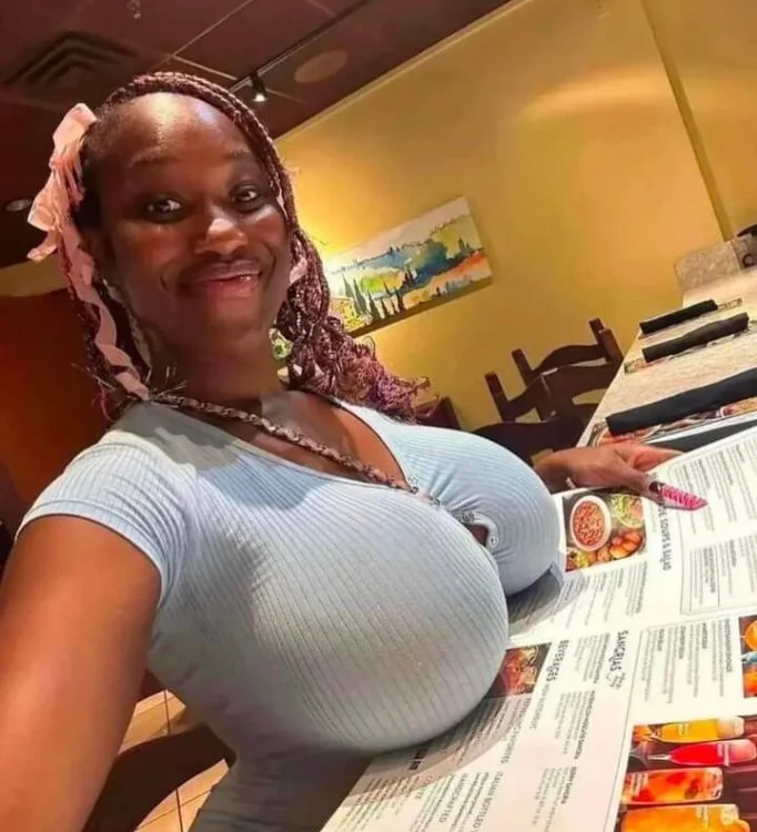 stoteybreezy's Offline XXX Chat