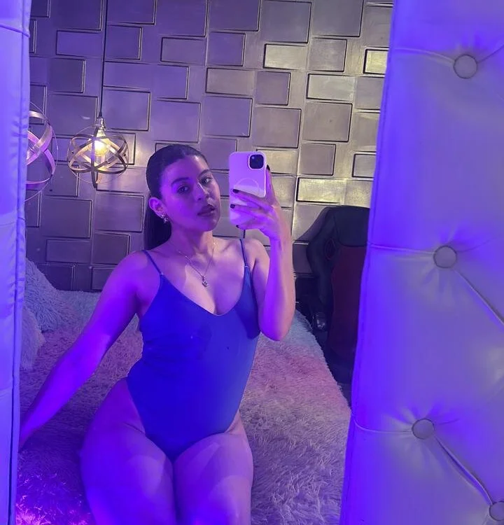 Amaya_Pierce's Offline XXX Chat