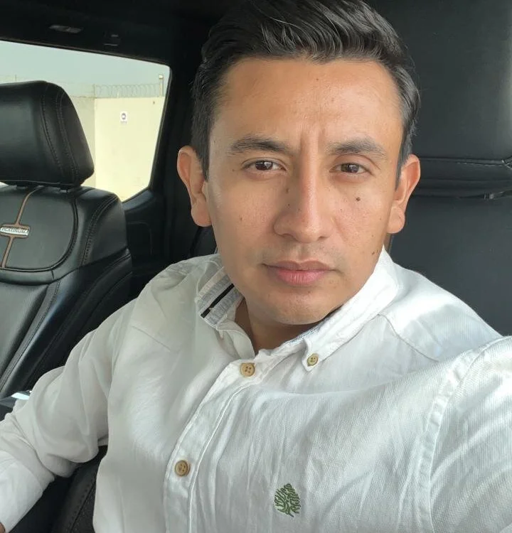 manrrique4567 Adlı Modelin Çevrimdışı XXX Sohbeti