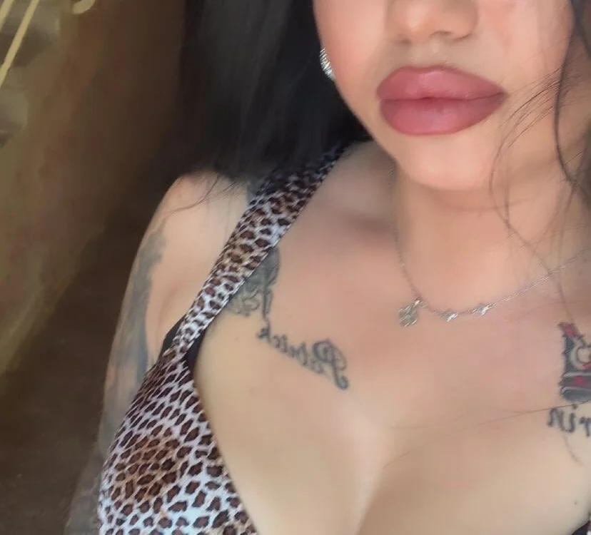 BellaDarkk offline XXX-chat