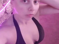 Laviora live cam model