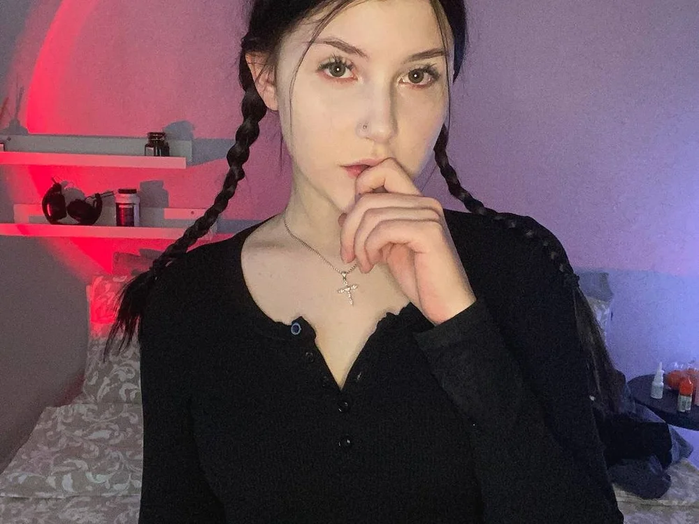 semisw's Offline Chat Room