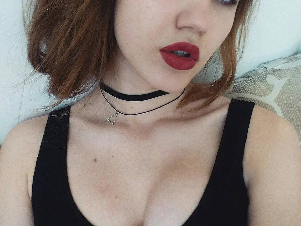 MargieGlam's Offline Chat Room