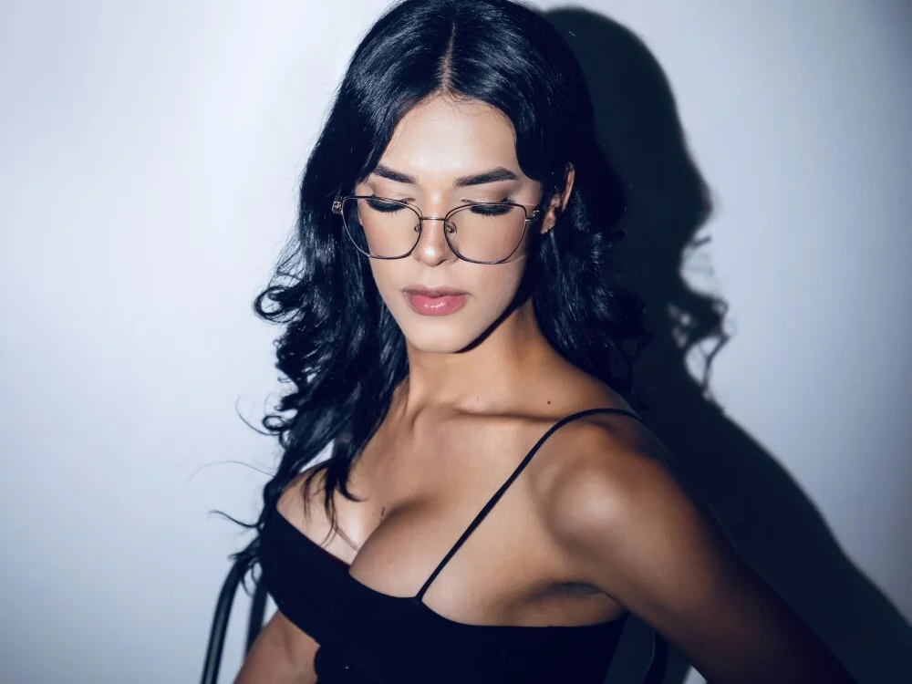 salome_Collins_1 Chat XXX Ngoại tuyến