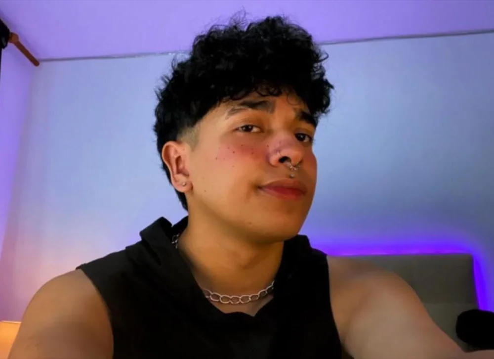 _nickconnor01 offline XXX-chatje