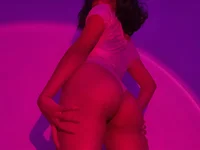 Chat +18 de MirandaBunny ao vivo
