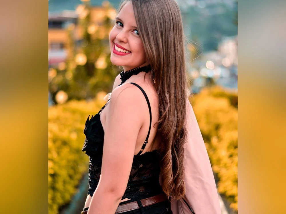 twosexy_grils' Offline XXX Chat