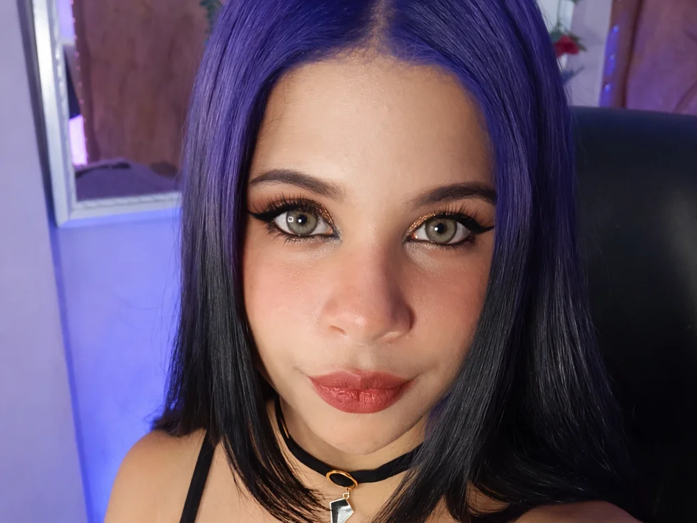 LadyAvalon: συνομιλία ΧΧΧ εκτός σύνδεσης