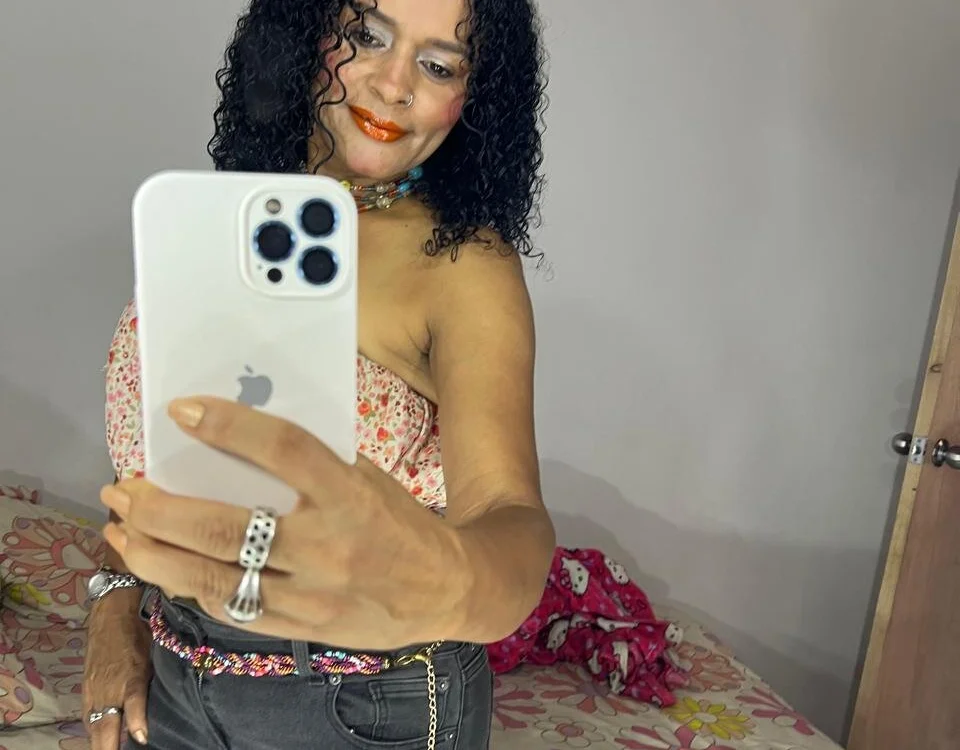 SarayRomero offline chatrum