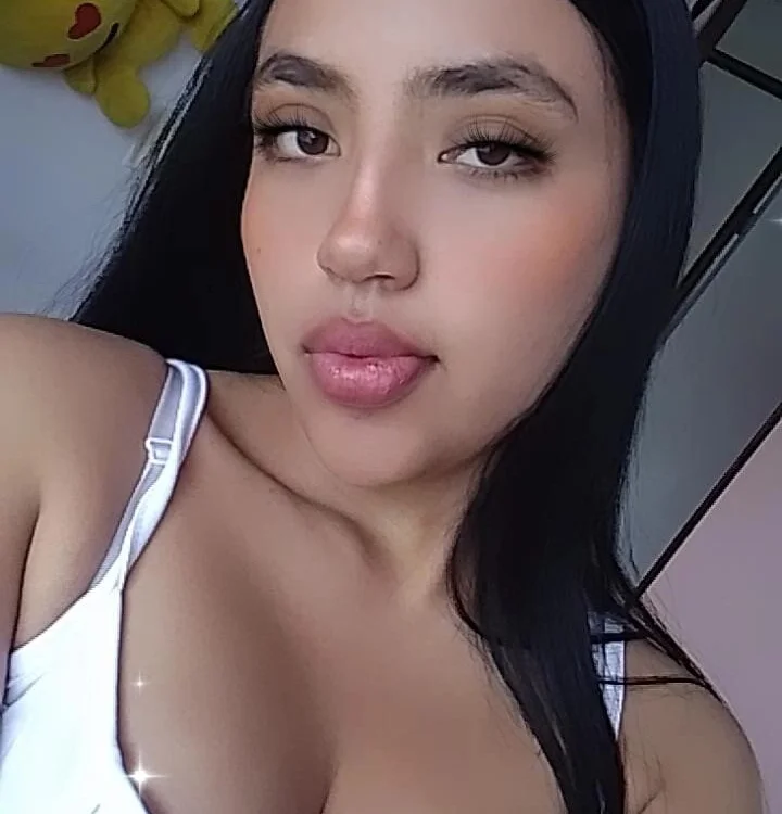 nathaly_candy_t's Offline Chat Room