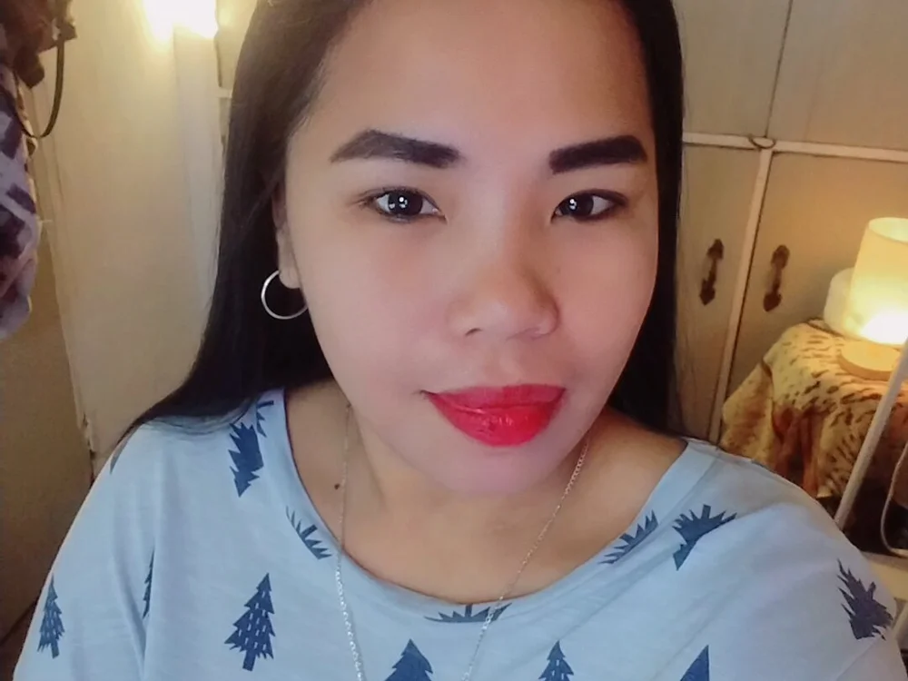 SquirtyLillyx's Offline XXX Chat