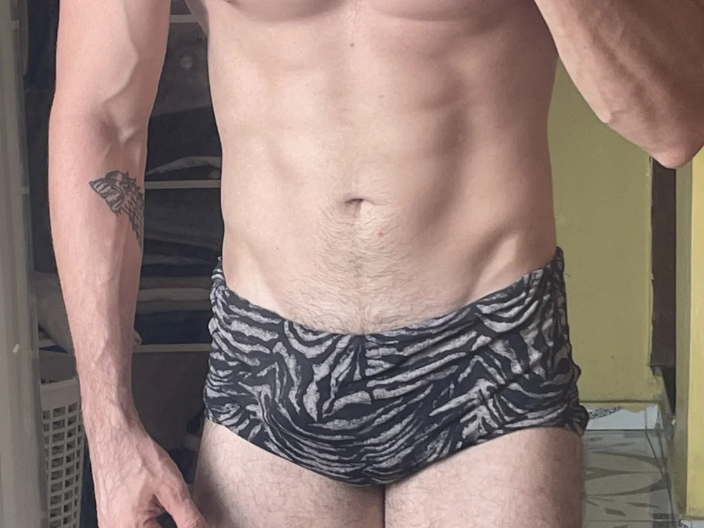 Cayq Offline XXX-chat