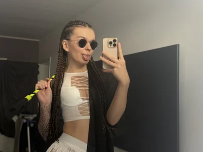 LisaFreierxx on StripChat