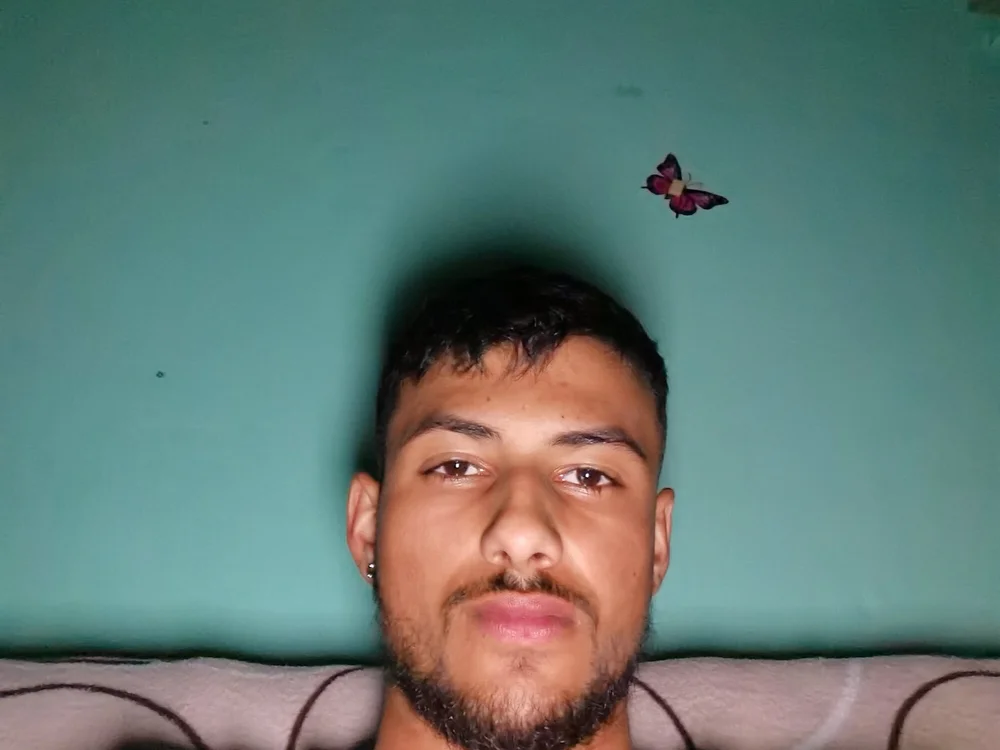 RaulGabriel1's Offline Chat Room