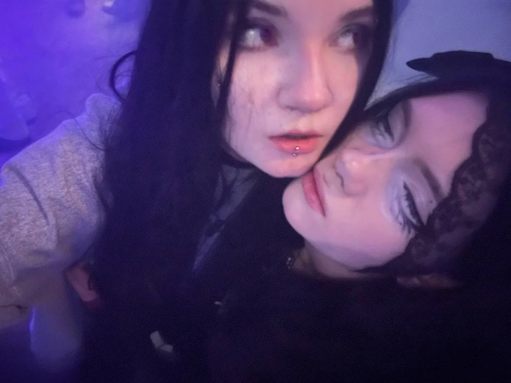 Candy_Princesses' Offline Chat Room