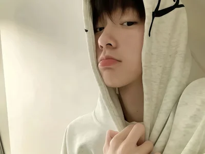 S126119 - Boy 