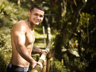 Marco_Vega 오프라인 XXX 채팅