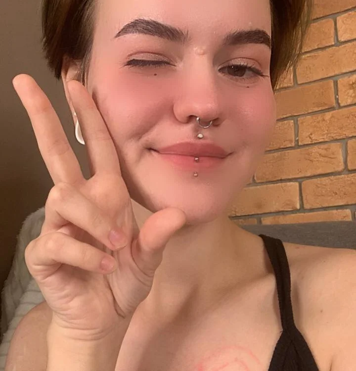 Cassie__Moon's Offline Chat Room